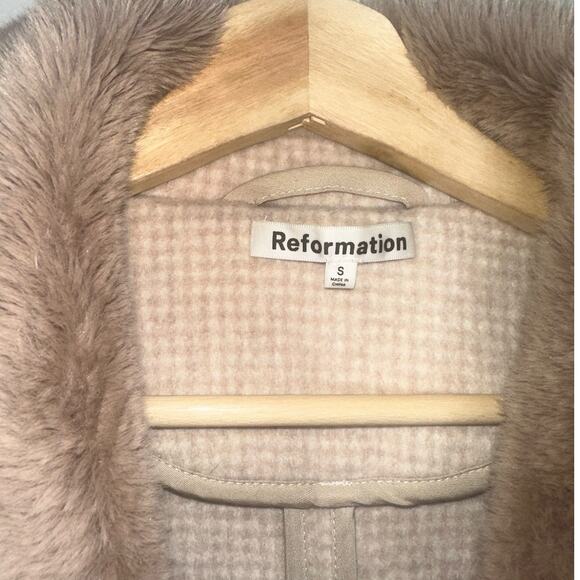 Reformation Lester Double Breasted Trench Coat Tan/Beige Size Small Relaxed Fit - Picture 5 of 12